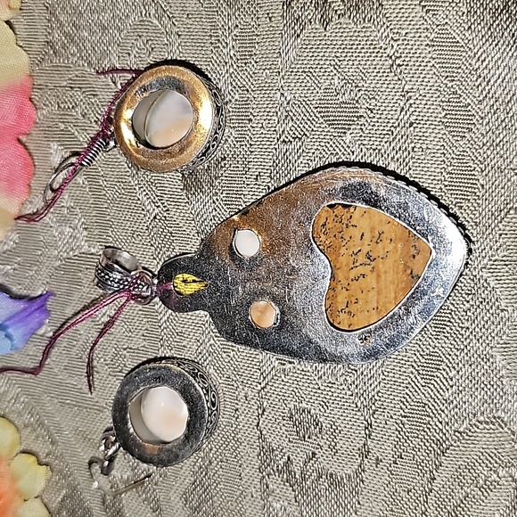 New Shiva shell and picture jasper pendant and earrings set - Picture 5 of 10